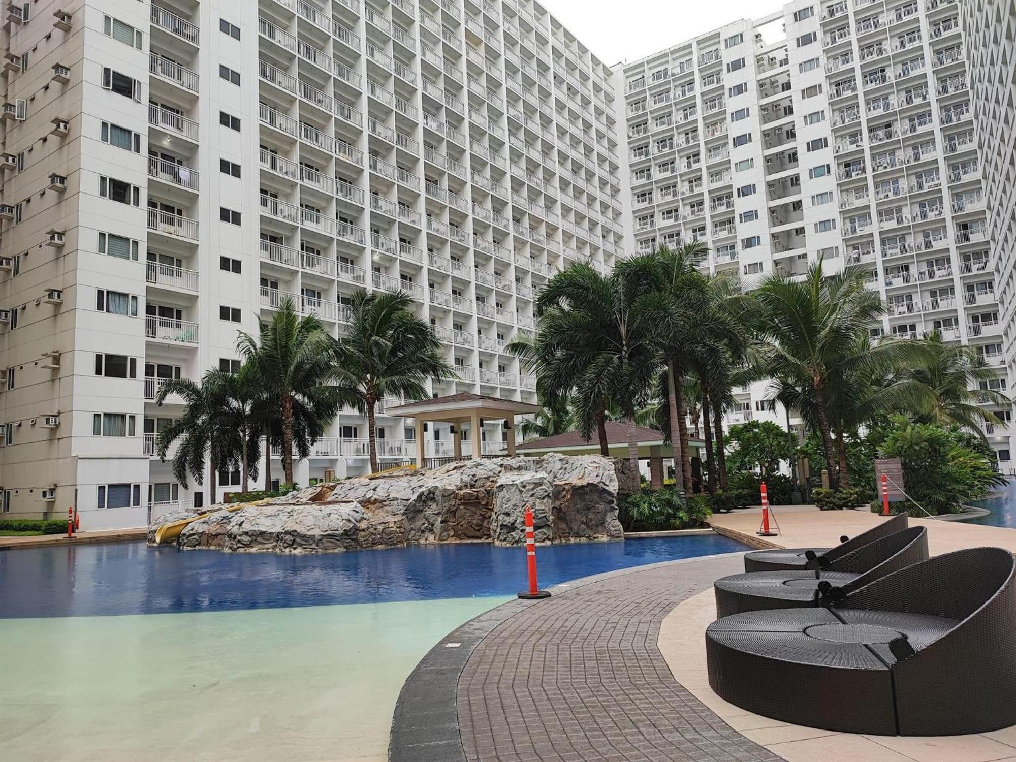 Mall Of Asia Shore Dynastel Staycation パサイ エクステリア 写真